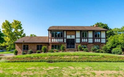 Auction | 3-bedroom, 1 bath home on .35 acres in Hempfield, PA